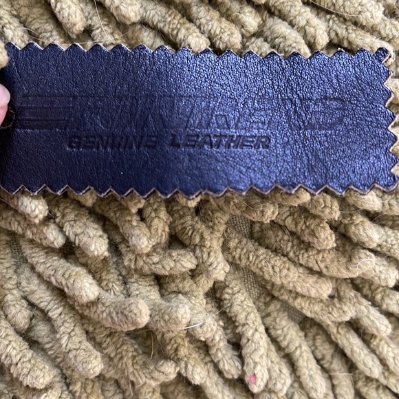 Fortrend leather light bag 12x14 - 19”strap drop - Picture 6 of 10